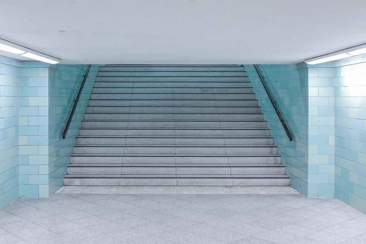 Why Subway Surfers is Still Popular in 2023 3 Cross-Platform Availability